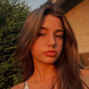 Mikayla Campinos- Wiki, Bio, Age, Height, Net Worth, Boyfriend ...