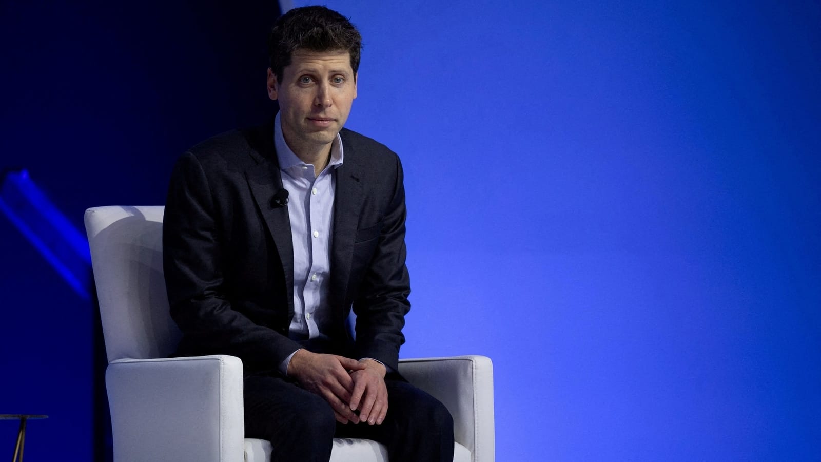 ‘iMessage broke on my phone’: Sam Altman’s first 30 mins after his OpenAI exit