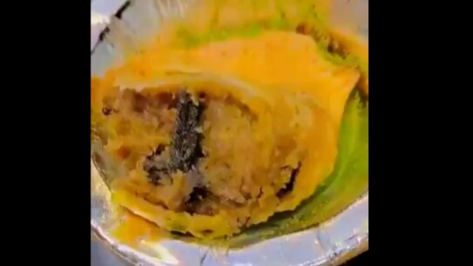 ‘Mendak ki taang nikli hai’: Man claims to find frog leg inside samosa from Ghaziabad shop. Video